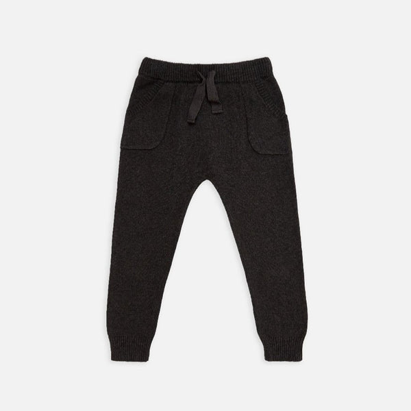 US stockist of Miann & Co's gender neutral charcoal baby knit pants. Made from 100% cotton with functional drawstring, pockets and ribbed cuffs.