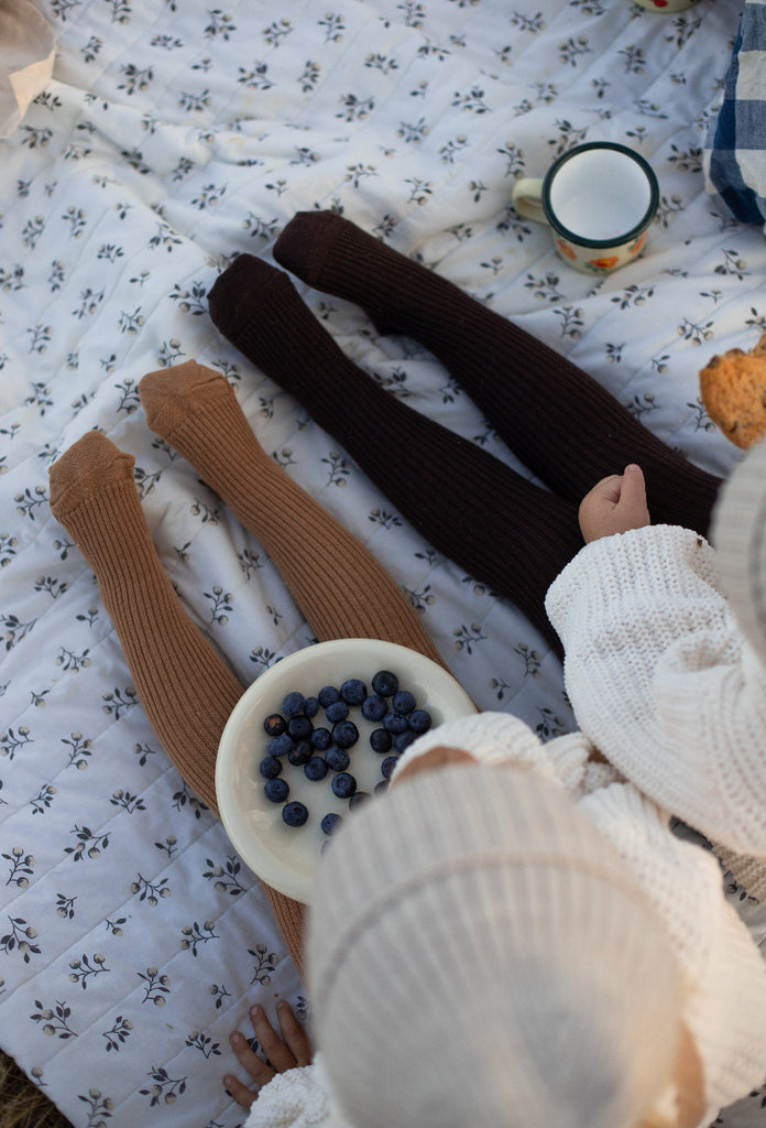 US stockist of Silly Silas' Cappucino Wooly footed tights