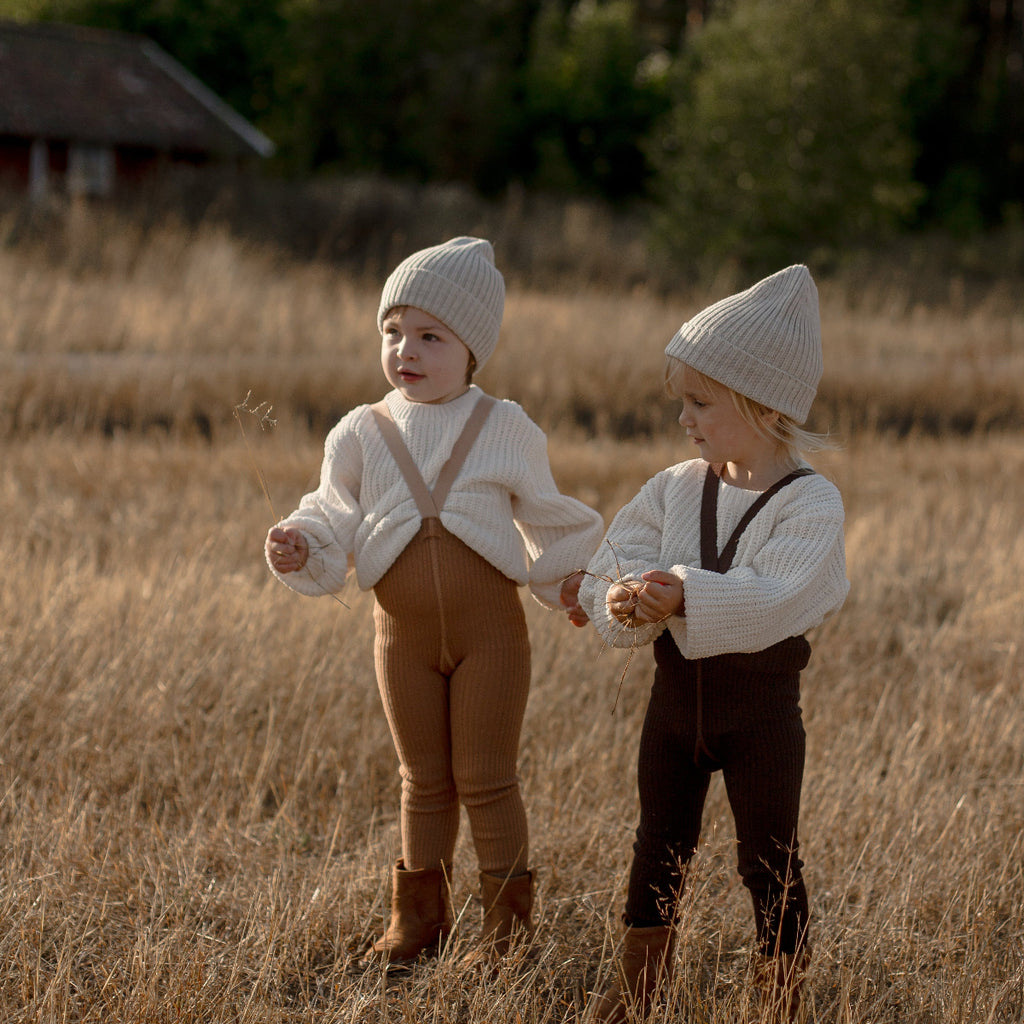 US stockist of Silly Silas' Espresso Brown Wooly Footless tights
