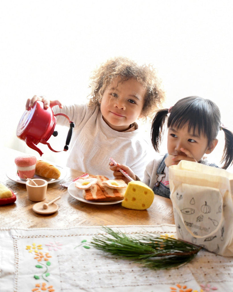 US stockist of Tara Treasures Bacon and Eggs Breakfast Set