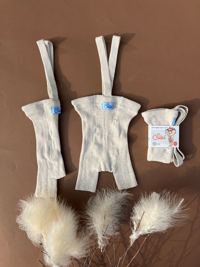 US stockist of Silly Silas' gender neutral shorty tights in cream blend.  Made from organic cotton.