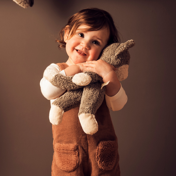 Senger Naturwelt USA Floppy Animal Cat - Small – The Little Kiwi Co