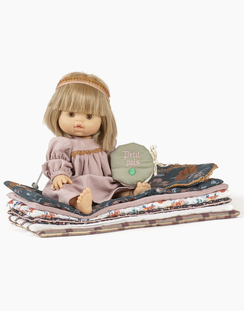US stockist of Minikane's P'tits deguiz Princess and the pea set