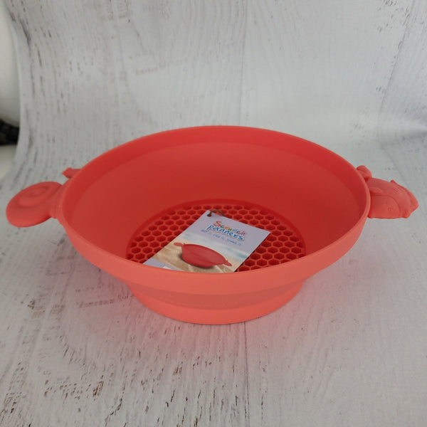 US stockist of Scrunch's silicone sand sifter in Coral