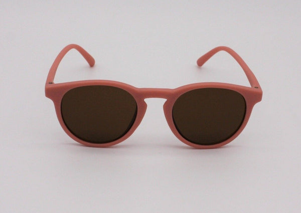 US stockist of Elle Porte's Ranger sunglasses.  Gender neutral, with rose frames and dark lenses.  Rated UV400