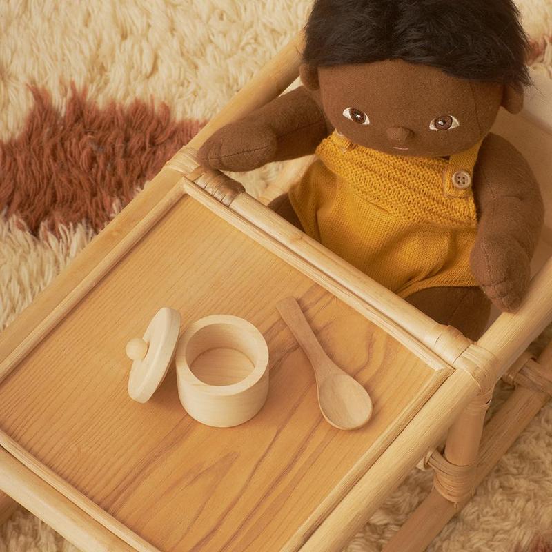 US stockist of Olli Ella's Dinkum Doll Feeding set made from pinewood.  Contains one wooden bowl with lid and one wooden spoon.