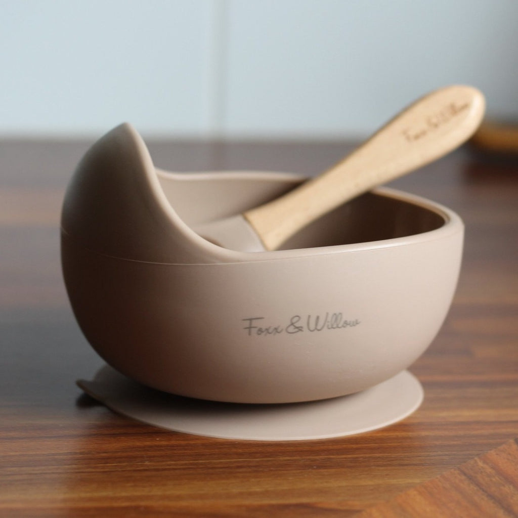 US stockist of Foxx & Willow's Cinnamon Your Bowl and spoon.  Bowl measures 5.9" in diameter and 3.3" in height. Spoon measures 5.5" in length.